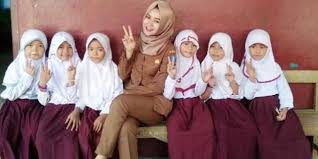 3 LES PRIVAT SMP BINTARO